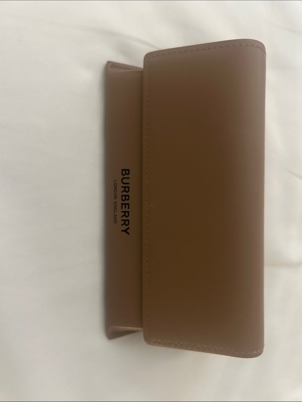 Burberry New Tan Leather Glasses Case